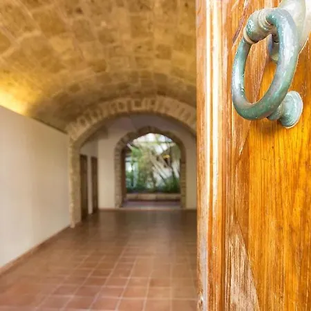 Palazzo Dalbis In Pieno Centro Per 8 Persone Apartment