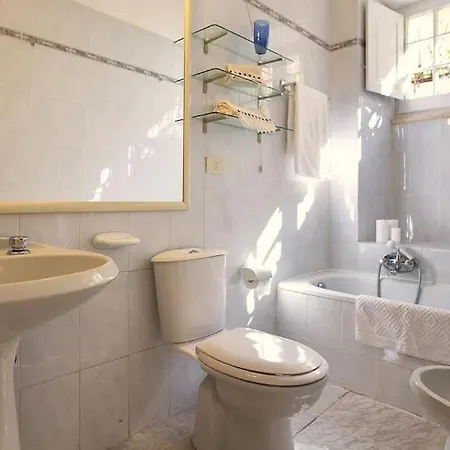 Apartment Palazzo Dalbis In Pieno Centro Per 8 Persone *